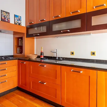 Bright 2 Bedroom Apt 100M From Av. Liberdade Lisbon Exterior photo