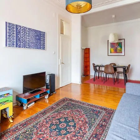 Bright 2 Bedroom Apt 100M From Av. Liberdade Lisbon Exterior photo