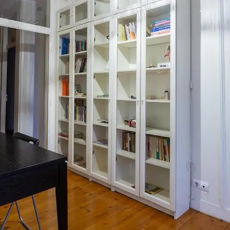 Bright 2 Bedroom Apt 100M From Av. Liberdade Lisbon Exterior photo
